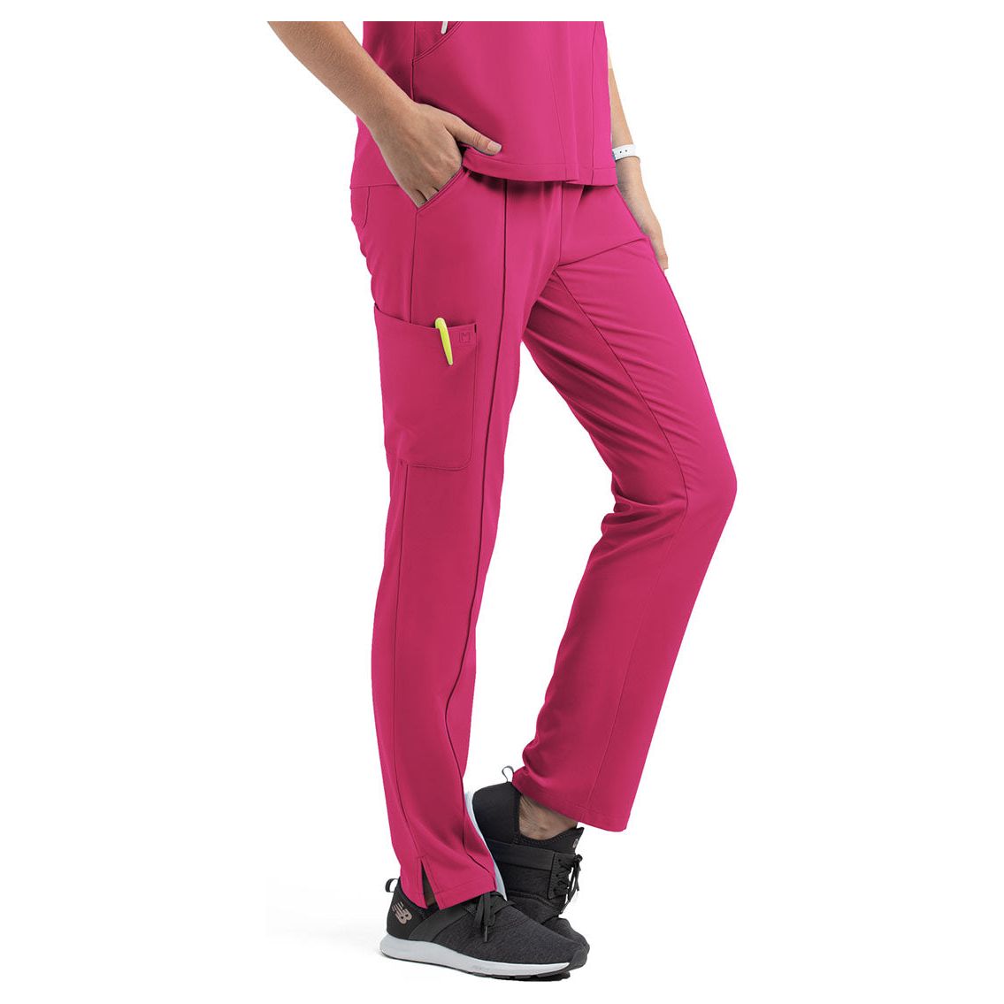 Women's Full Elastic Waist Tapered Leg Pant