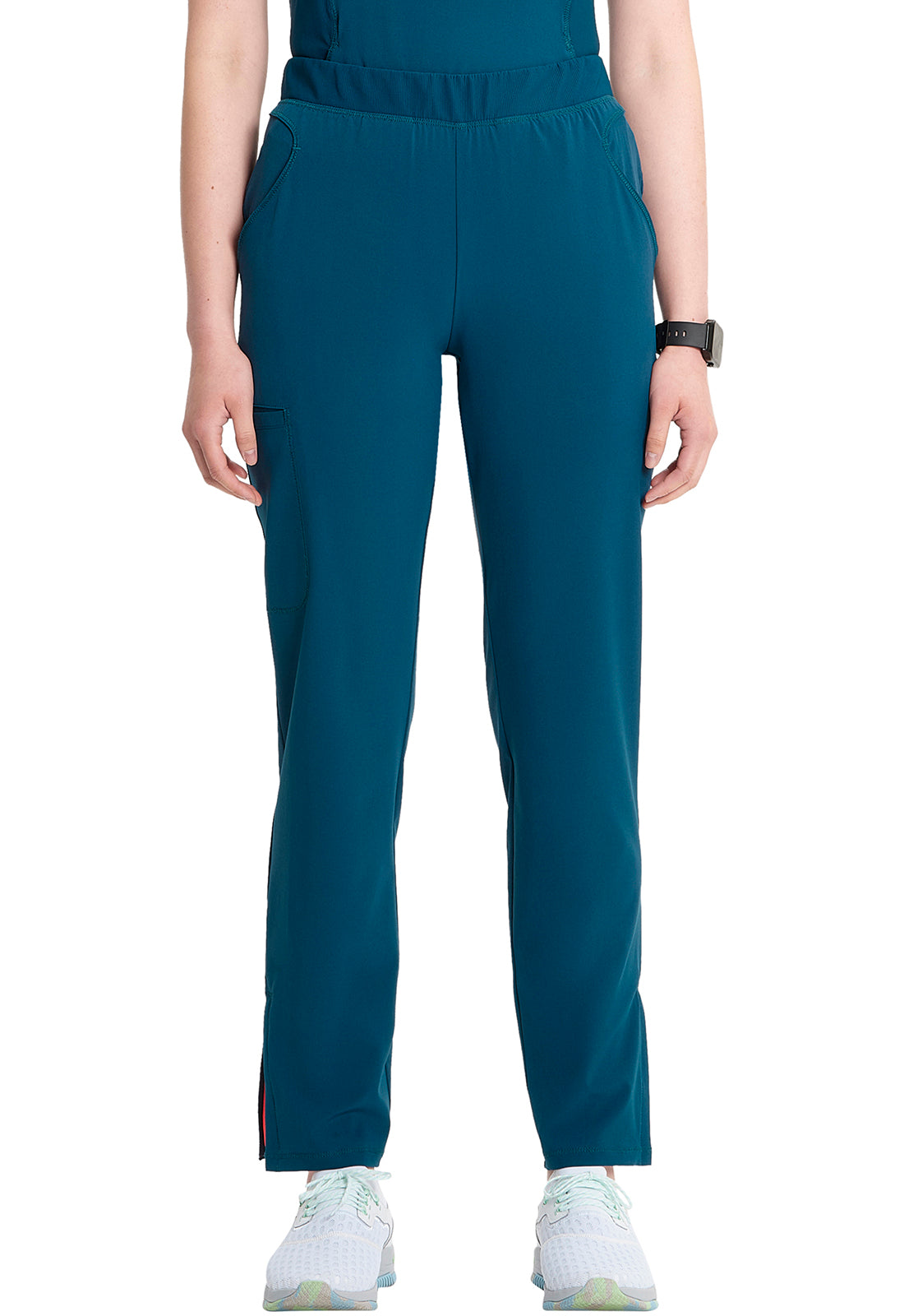 Mid Rise Pull-on Tapered Leg Cargo Pant