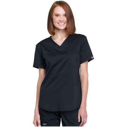 Tuckable V-Neck O.R. Top